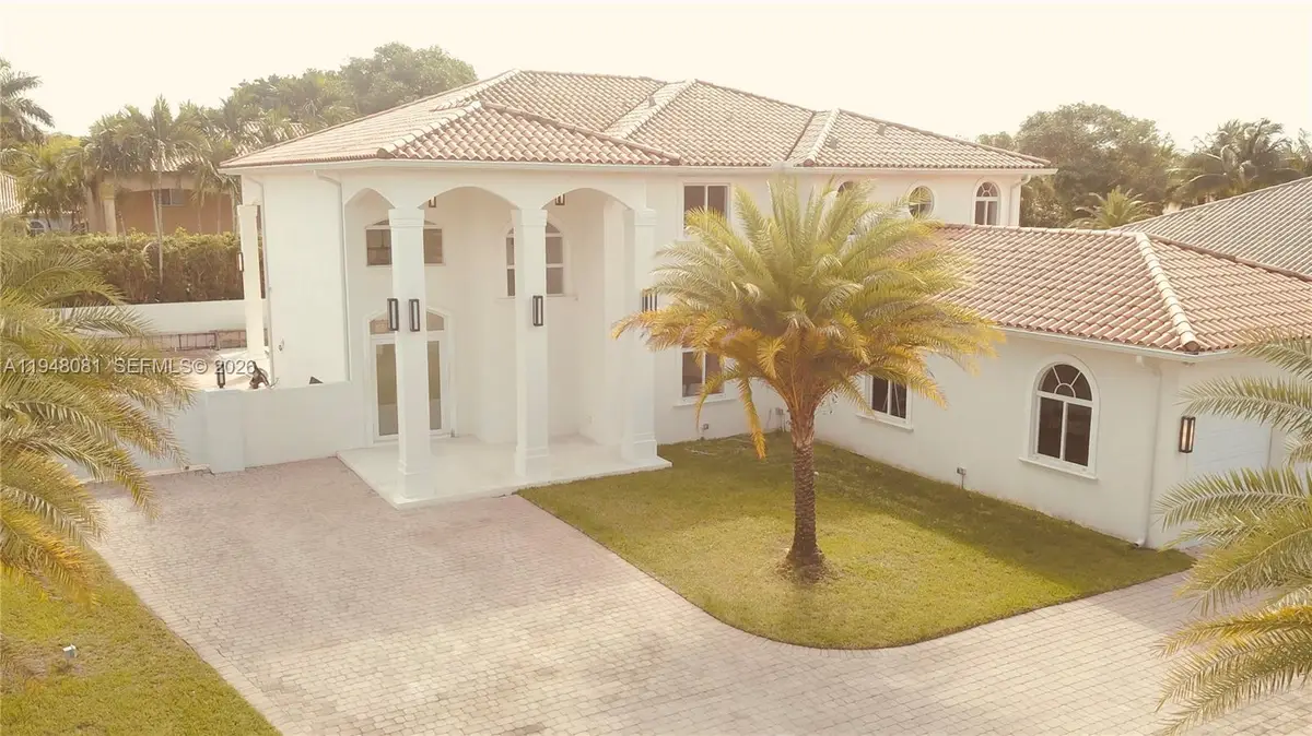 7233 SW 122nd Pl, Miami, FL 33183 - Image #1