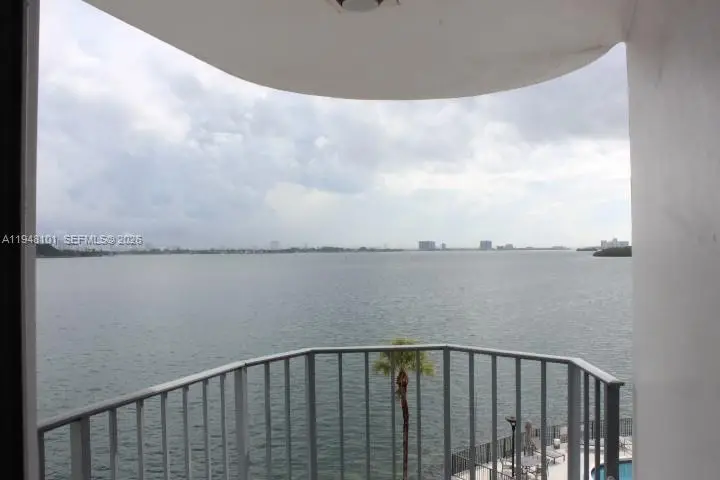 11930 N Bayshore Dr #406, North Miami, FL 33181 - Image #2
