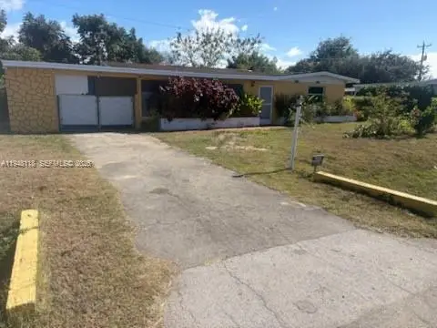 108 Coolidge Ave, Lehigh Acres, FL 33936
