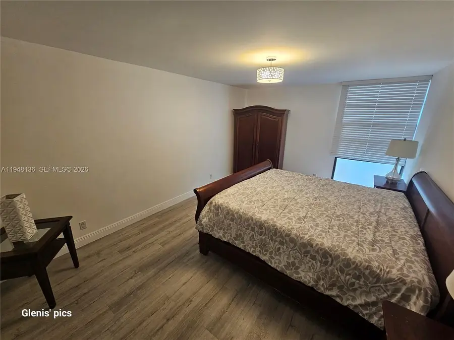 20400 W Country Club Dr #301, Aventura, FL 33180 - Image #3