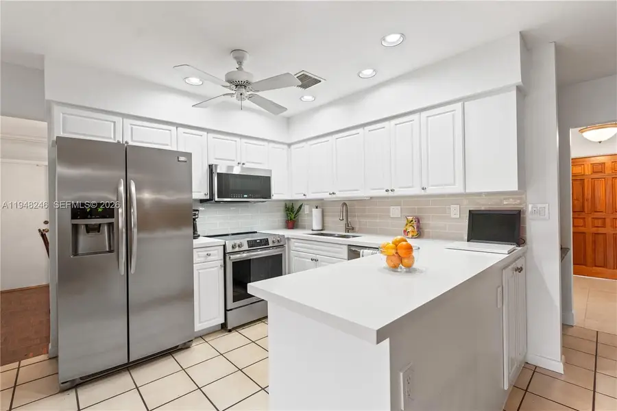 15200 SW 84th Ave, Palmetto Bay, FL 33157 - Image #3