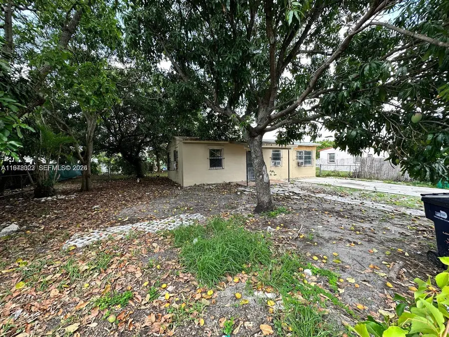 18020 NW 2nd Pl, Miami Gardens, FL 33169 - Image #3