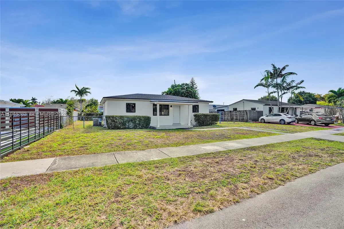 10100 SW 38th Ter, Miami, FL 33165 - Image #1