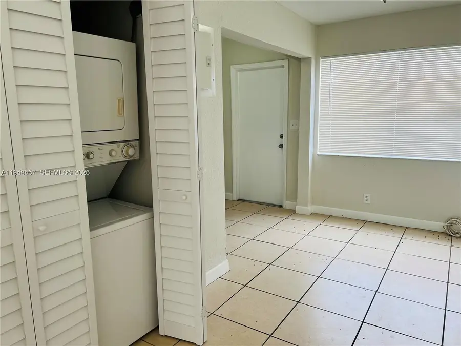 4605 NW 9th Dr #4605, Plantation, FL 33317 - Image #3