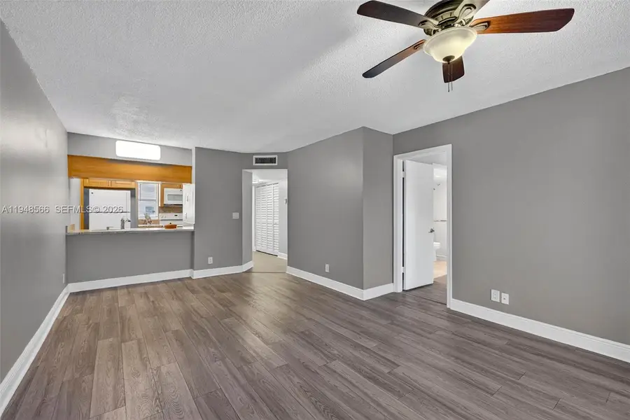 908 Twin Lakes Dr #8-C, Coral Springs, FL 33071 - Image #2