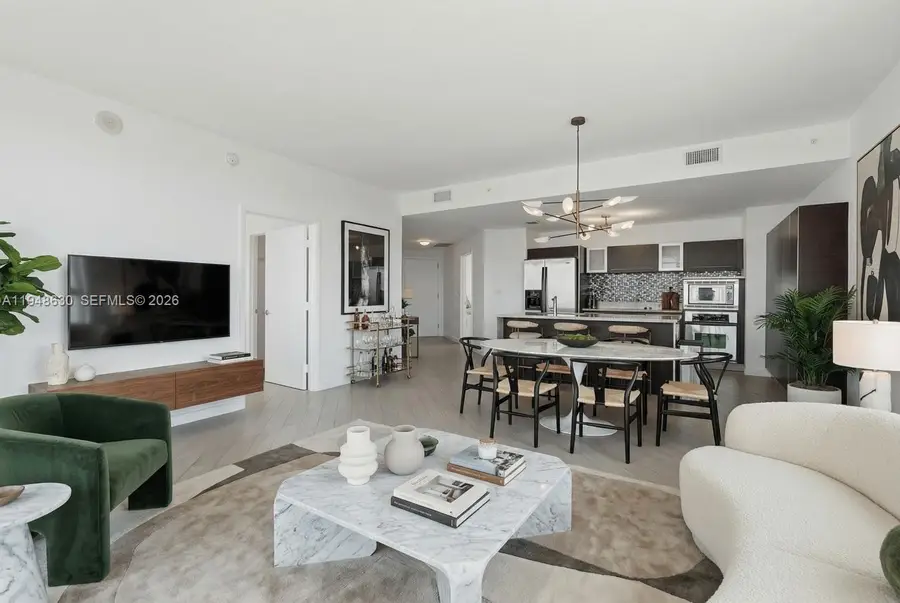 1900 N Bayshore Dr #1518, Miami, FL 33132 - Image #3