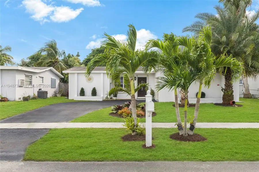 8440 NW 28th Pl, Sunrise, FL 33322 - Image #2