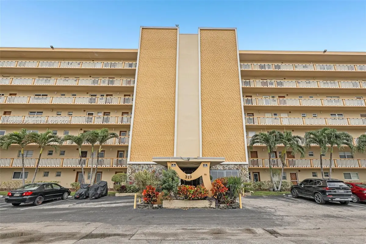 319 NE 14th Ave #501, Hallandale Beach, FL 33009 - Image #1