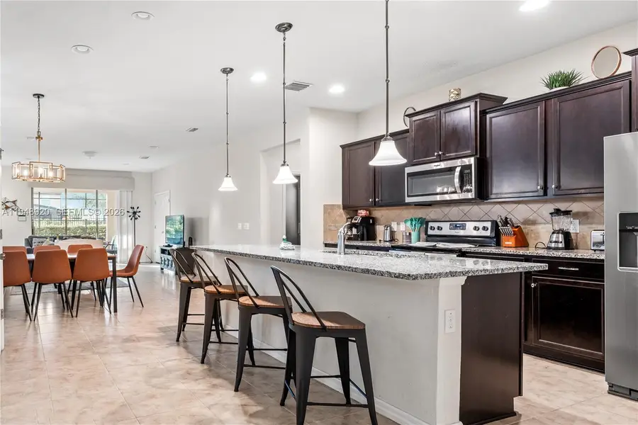 1892 Gobi Dr, Kissimmee, FL 34747 - Image #2