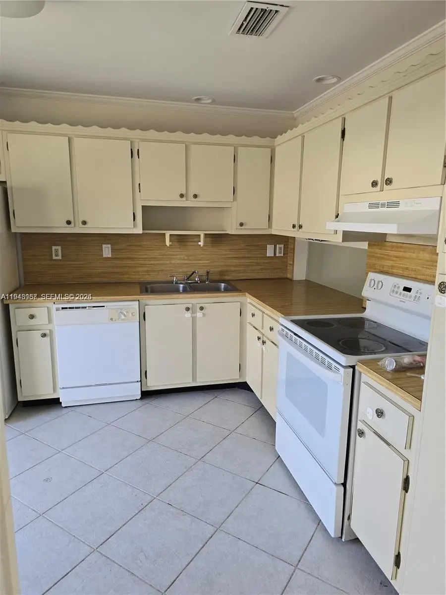 2908 NW 67th Ct, Fort Lauderdale, FL 33309 - Image #1