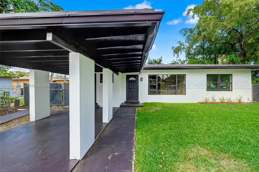 3071 SW 2nd Ct, Fort Lauderdale, FL 33312 - Image #2