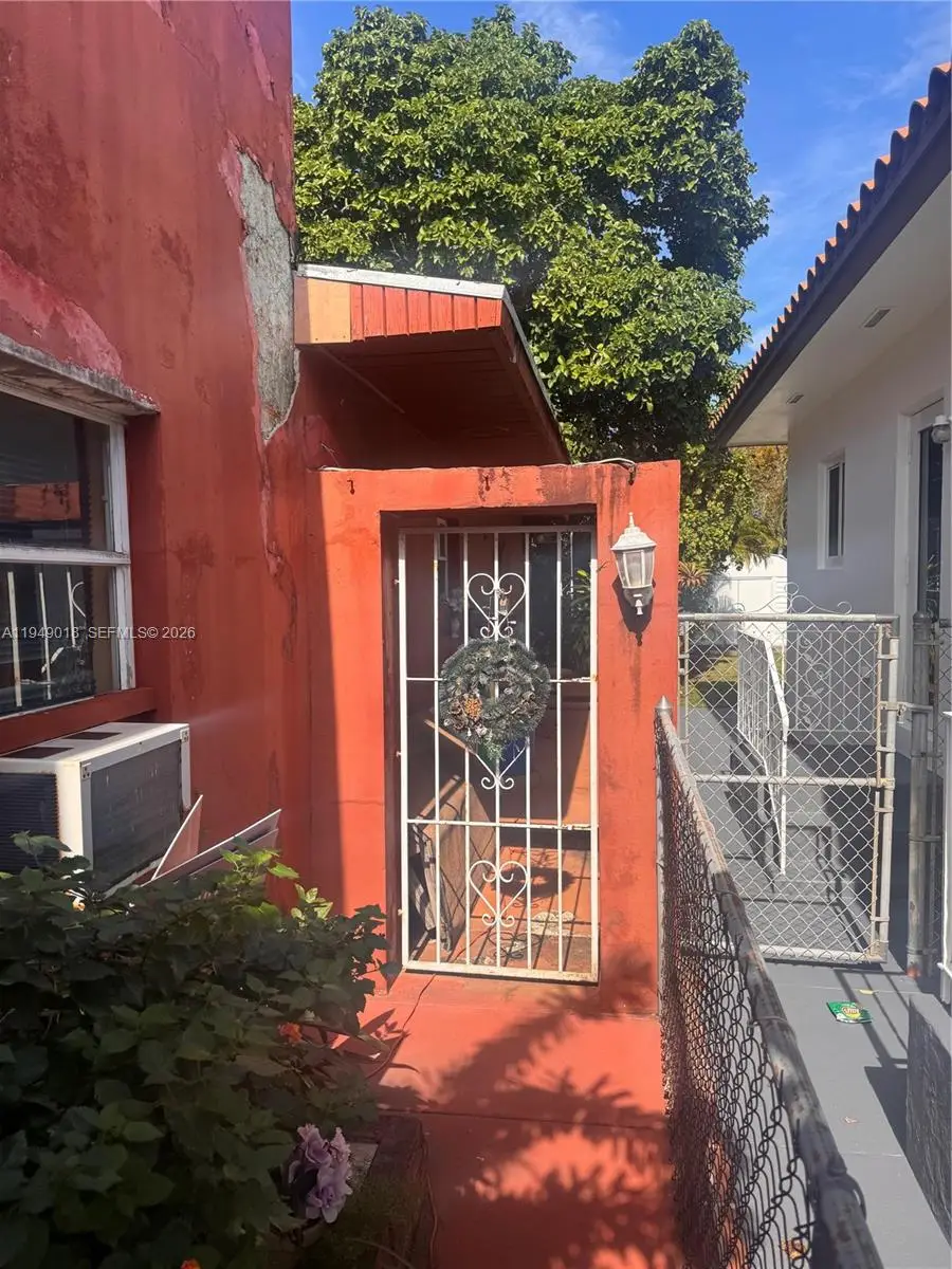 2929 SW 5th St, Miami, FL 33135 - Image #3