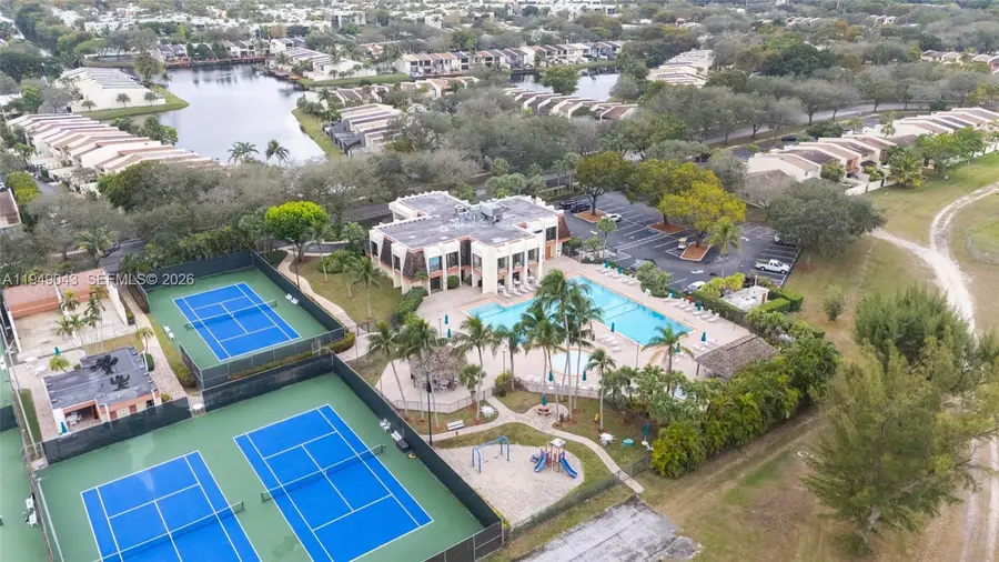 7707 SW 105th Pl, Miami, FL 33173 - Image #3