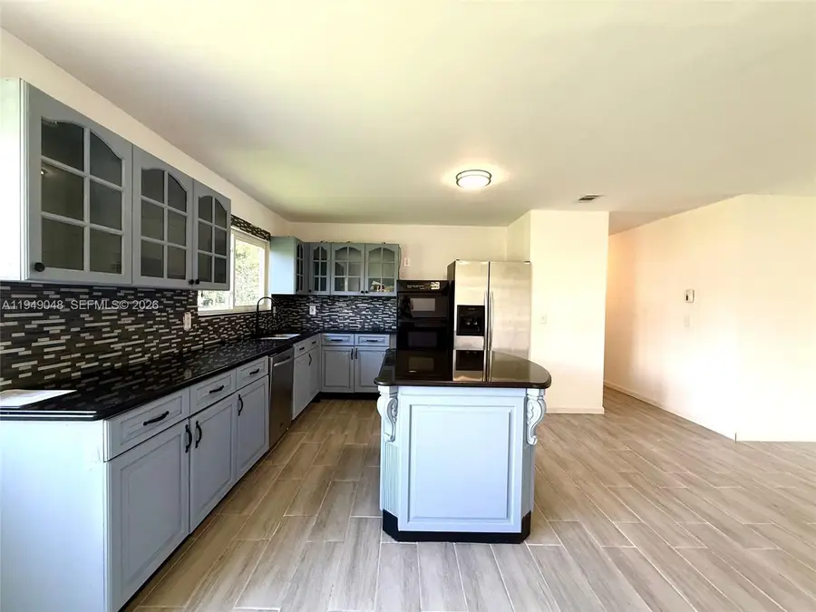 3311 SW Ensley Ct, Port Saint Lucie, FL 34953 - Image #2