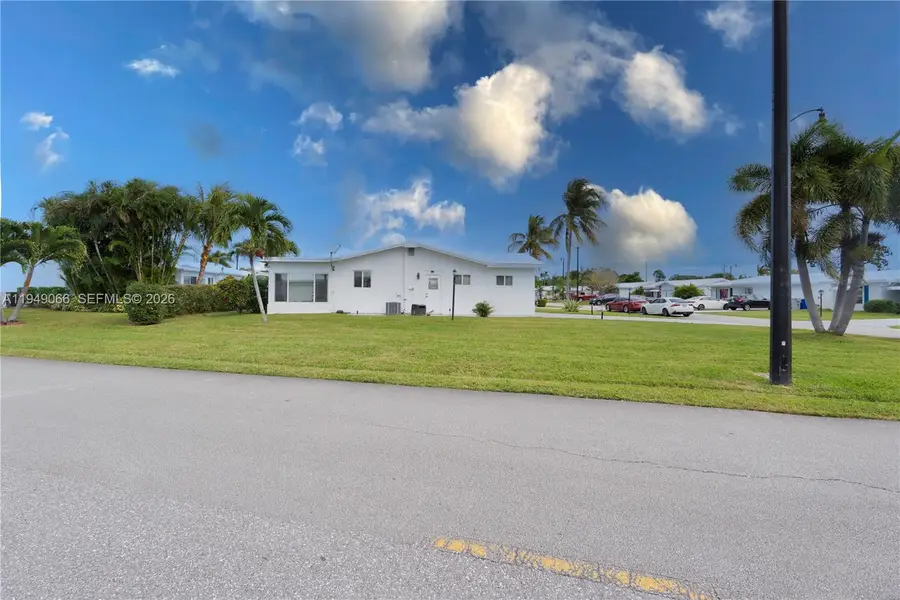 131 NW 31st Ct, Pompano Beach, FL 33064 - Image #3