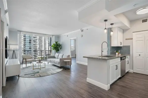 2000 N Bayshore Dr #1105, Miami, FL 33137