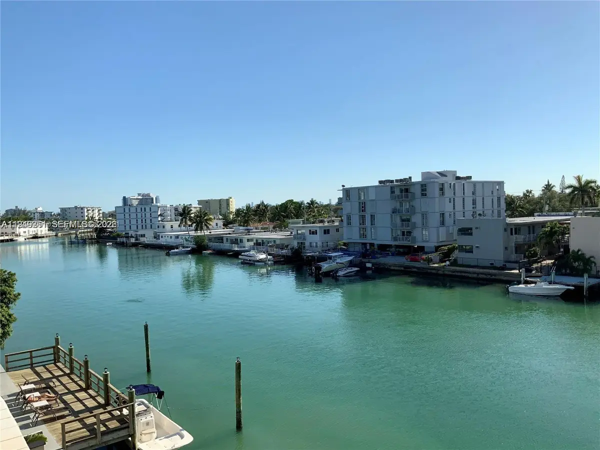 8400 Byron Ave #4F, Miami Beach, FL 33141 - Image #1