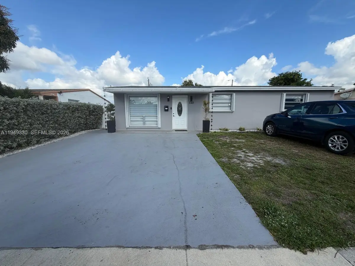 7321 Johnson St, Hollywood, FL 33024 - Image #1