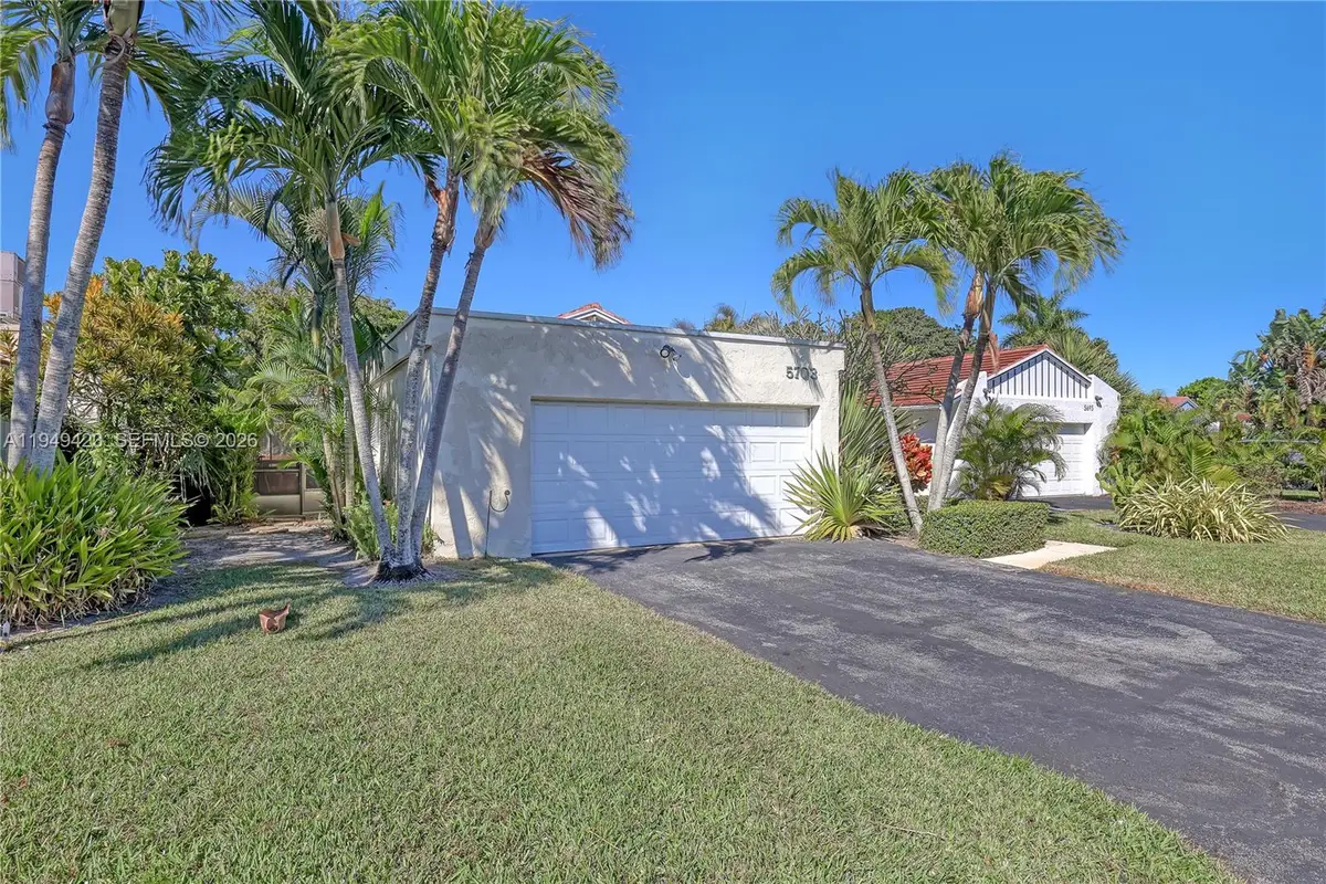 5703 Ainsley Ct, Boynton Beach, FL 33437 - Image #1