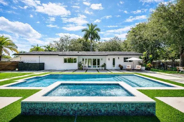 7601 SW 165th Ter, Palmetto Bay, FL 33157