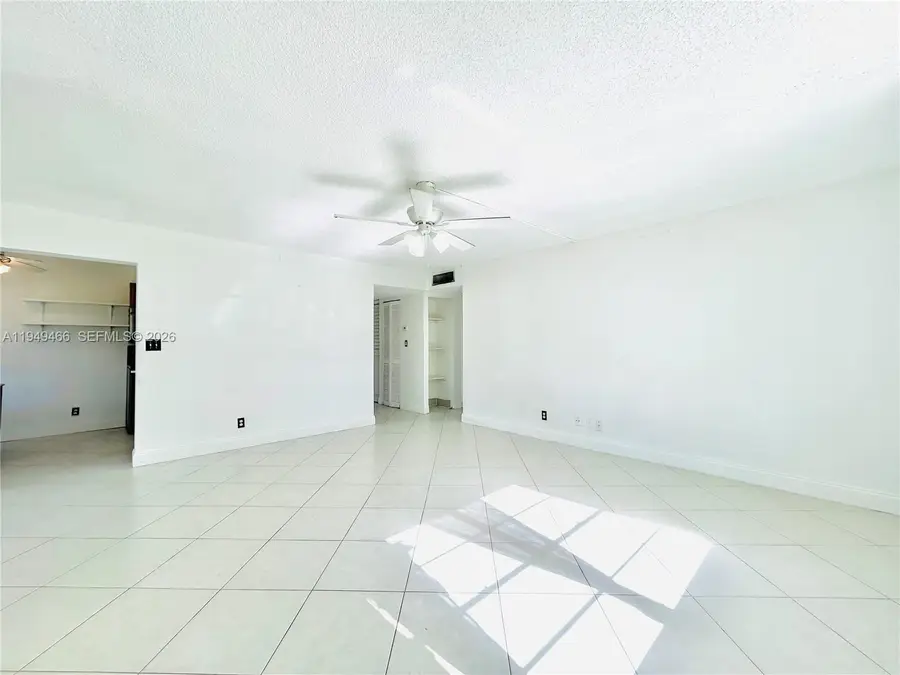 6190 Woodlands Blvd #113, Tamarac, FL 33319 - Image #2