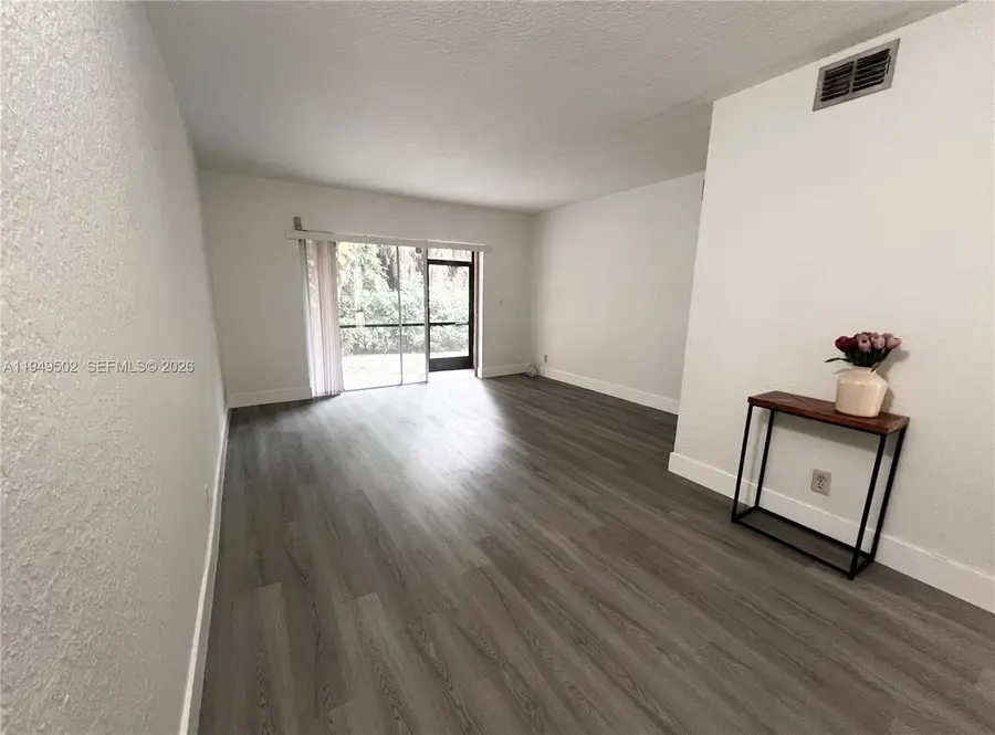 9156 NW 40th St #105-1, Coral Springs, FL 33065 - Image #2