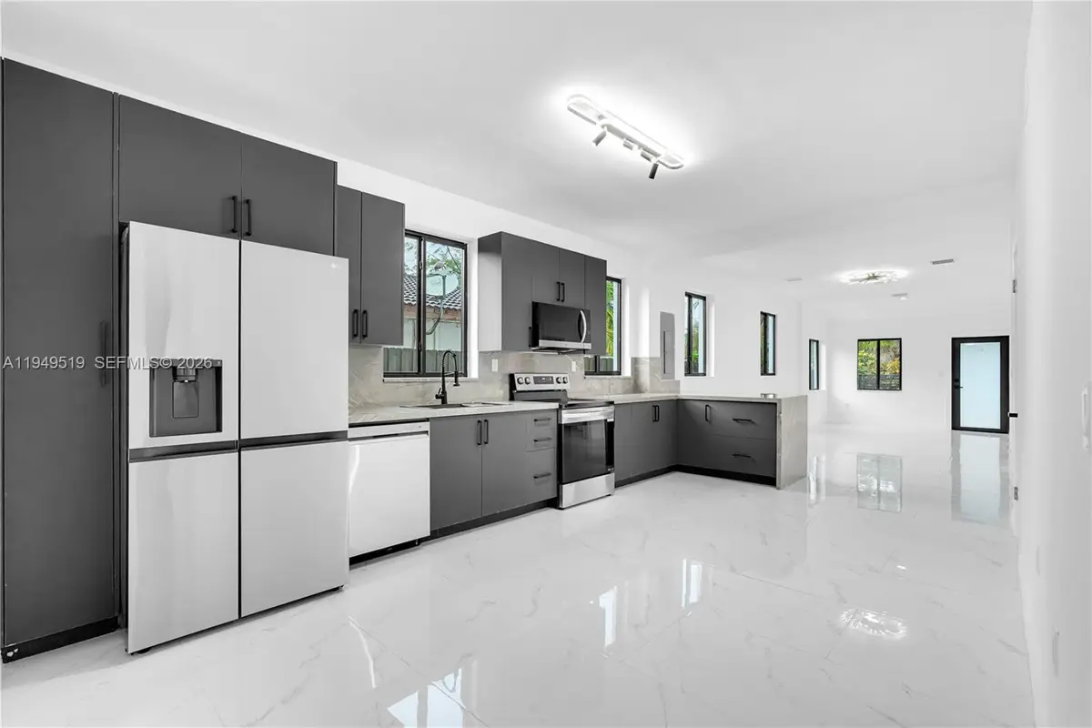 972 SW 44th Ave, Miami, FL 33134 - Image #1