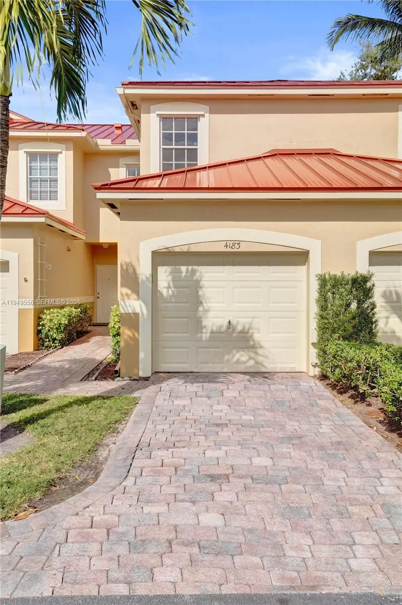 4183 Crystal Lake Dr, Deerfield Beach, FL 33064 - Image #1
