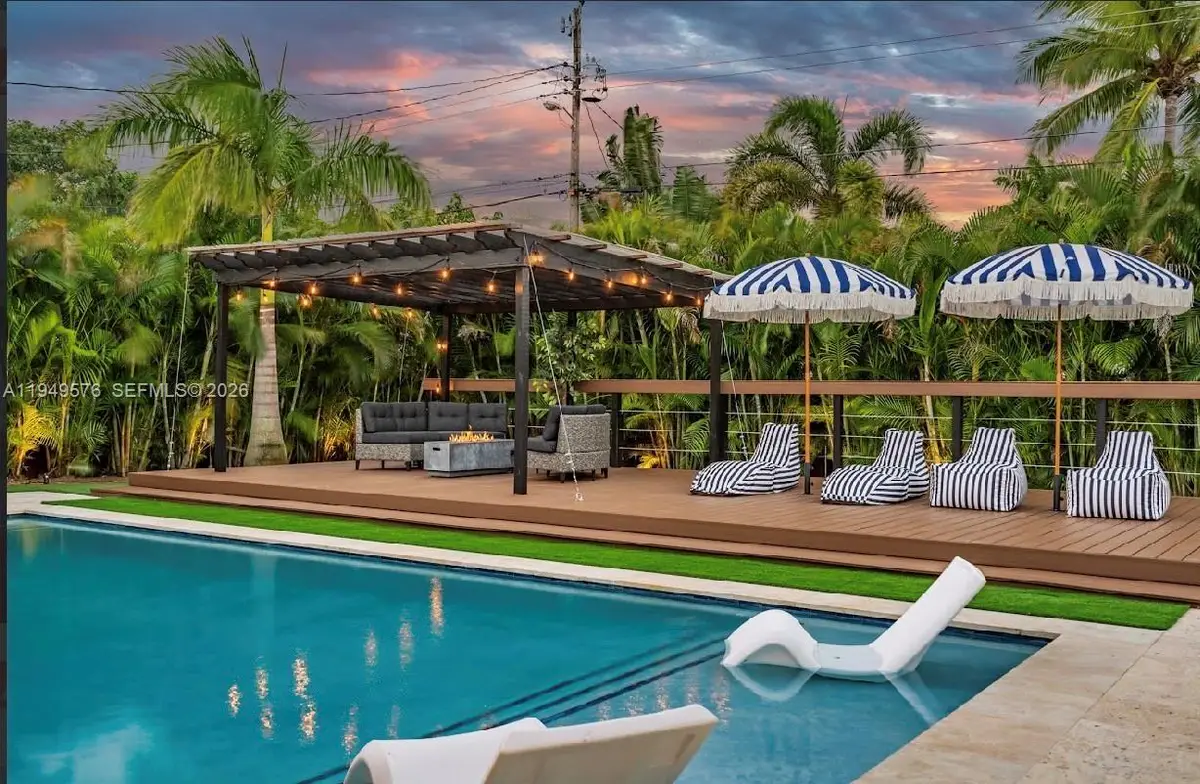 Address Withheld By Seller, Hollywood, FL 33021 - Image #1