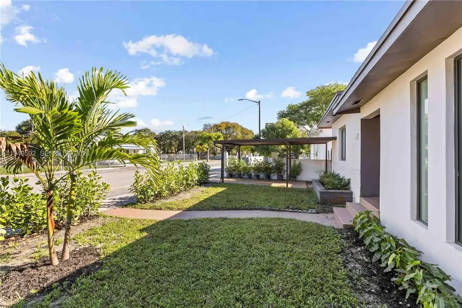 818 NW 47th St, Miami, FL 33127 - Image #2