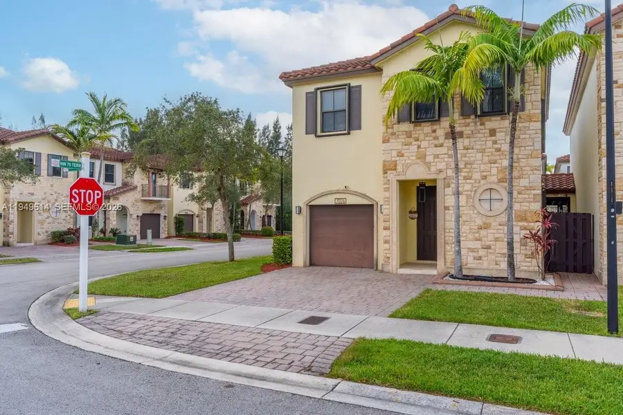 7026 NW 103rd Pl, Doral, FL 33178 - Image #2