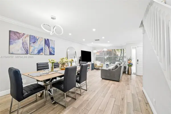 3726 Coral Tree Cir #3726, Coconut Creek, FL 33073