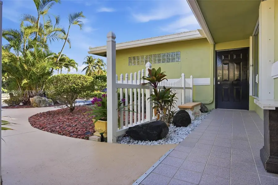 2213 NE 16th Ave, Wilton Manors, FL 33305 - Image #3