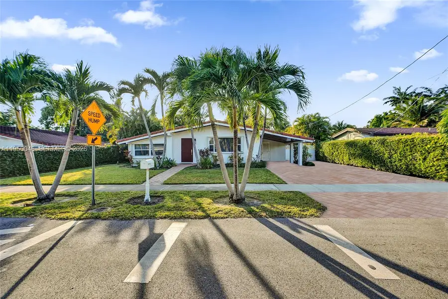 21120 NE 24th Ct, Miami, FL 33180 - #2