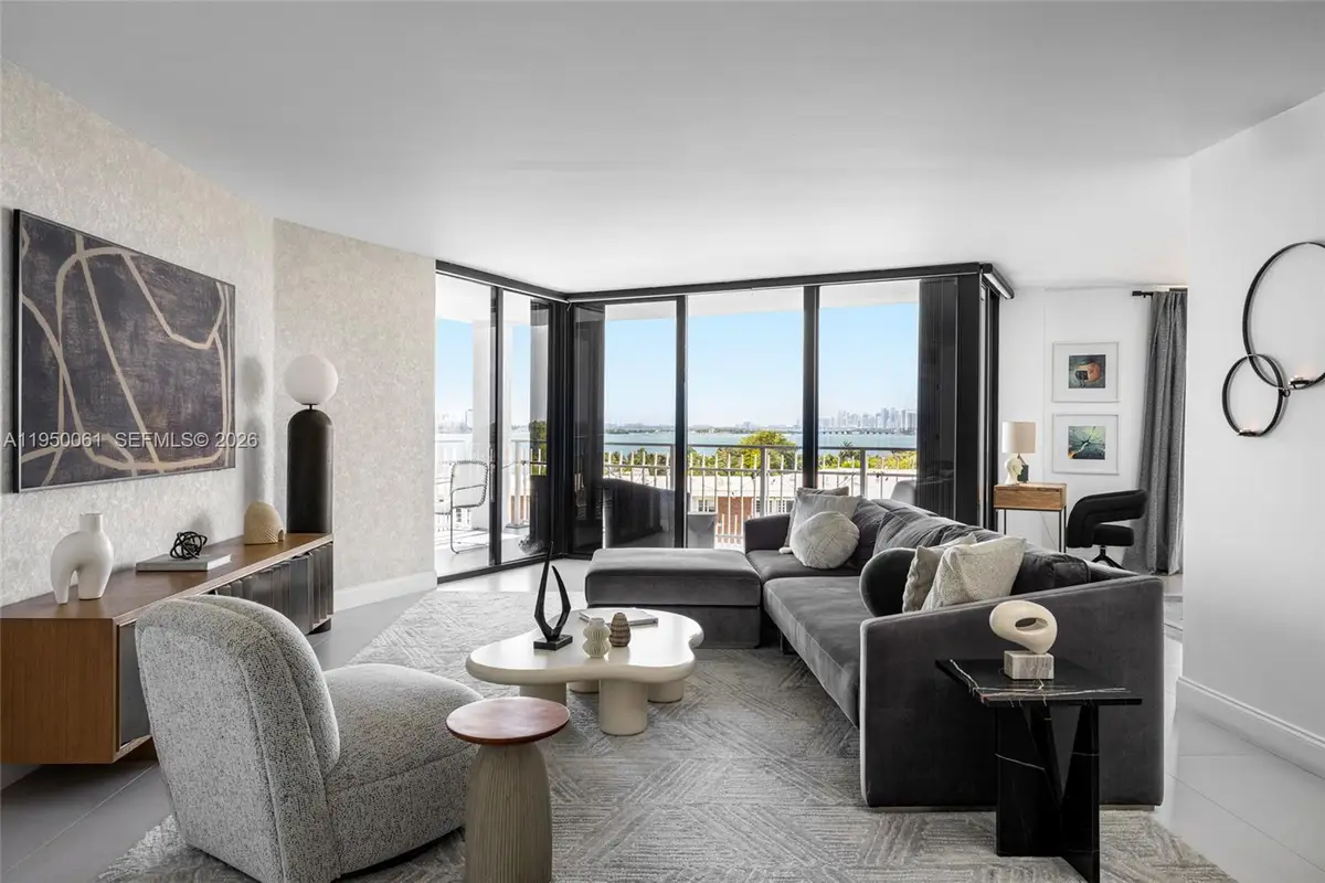 4000 Towerside Ter #804, Miami, FL 33138 - Image #1