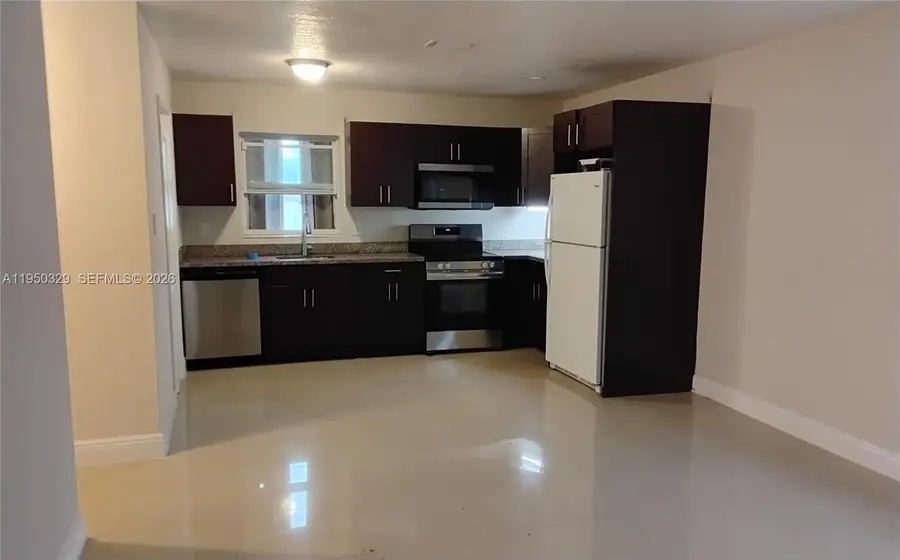 525 NW 15th Ter, Fort Lauderdale, FL 33311 - Image #3