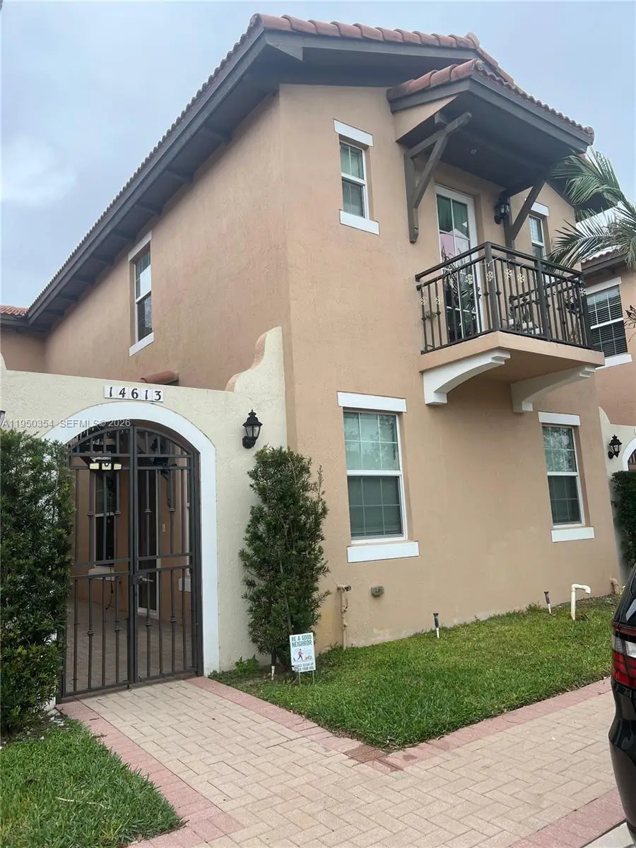 14613 SW 13th St, Pembroke Pines, FL 33027 - Image #2