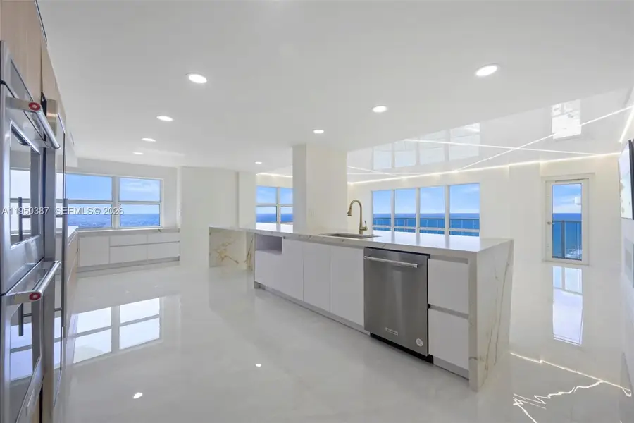 3410 Galt Ocean Dr #PH2N, Fort Lauderdale, FL 33308 - Image #2