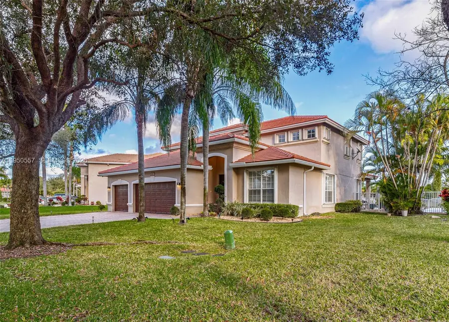 5923 NW 54th Cir, Coral Springs, FL 33067 - Image #3