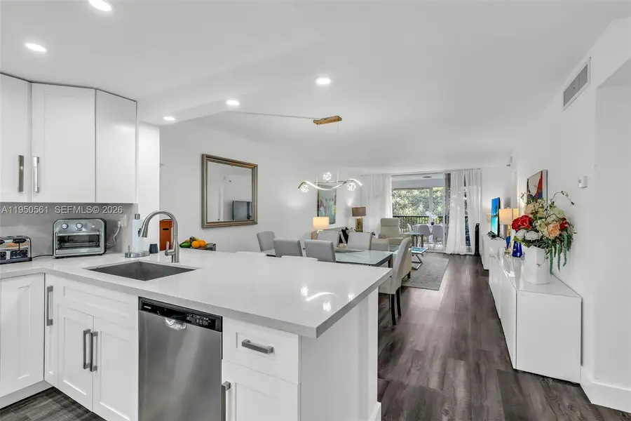 3910 Inverrary Blvd #503-B, Lauderhill, FL 33319 - Image #2