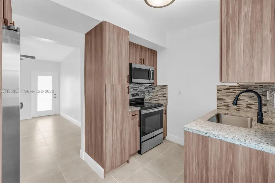 16000 NW 21st Ave, Miami Gardens, FL 33054 - Image #2