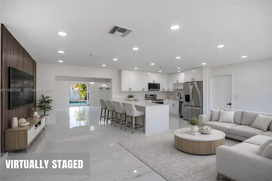 17202 NW 9th Ct, Miami Gardens, FL 33169 - Image #2