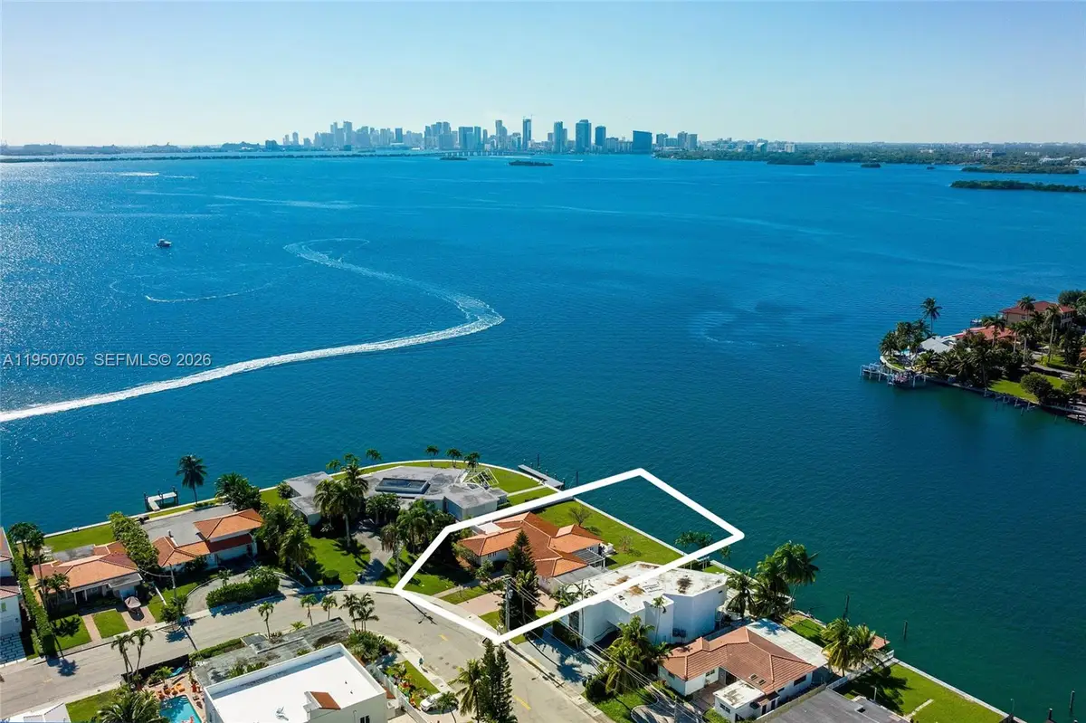 7500 W Treasure Dr, North Bay Village, FL 33141 - Image #1