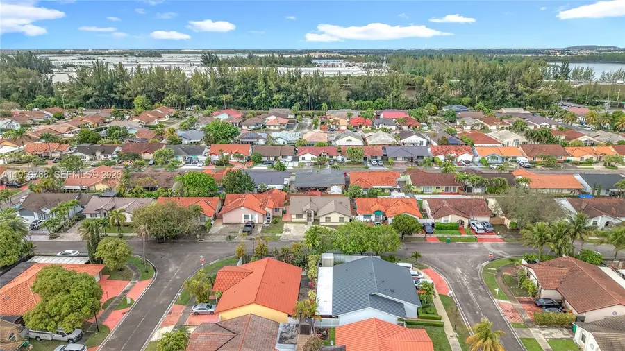 12787 NW 10th Ln, Miami, FL 33182 - Image #2