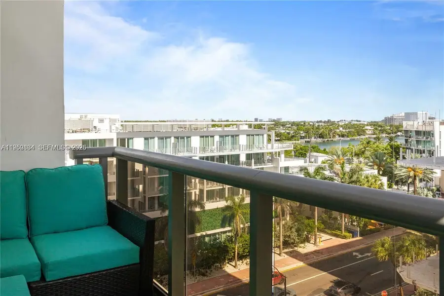 6039 Collins Ave #809, Miami Beach, FL 33140 - Image #2