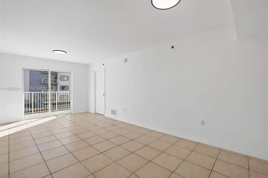 2475 NW 16th St Rd #310, Miami, FL 33125 - Image #3