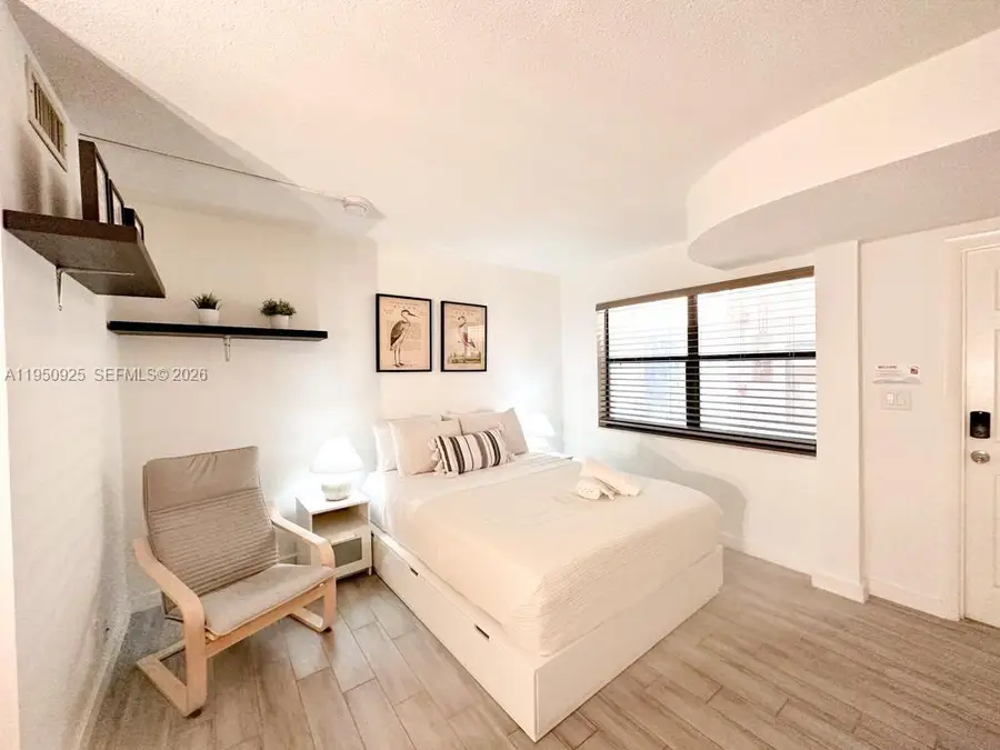 664 SE 20th Ave #6, Deerfield Beach, FL 33441 - Image #3