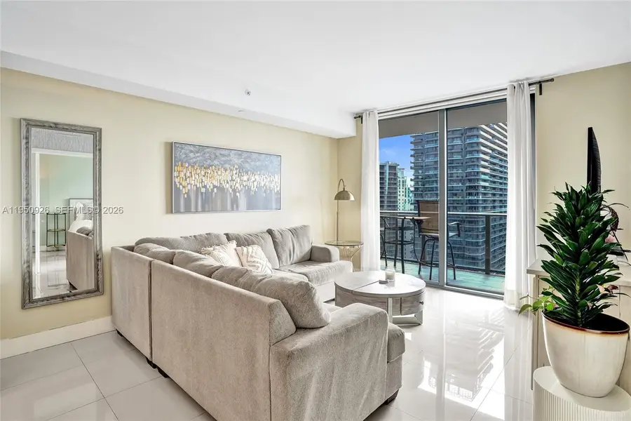 45 SW 9th St #4004, Miami, FL 33130 - Image #2