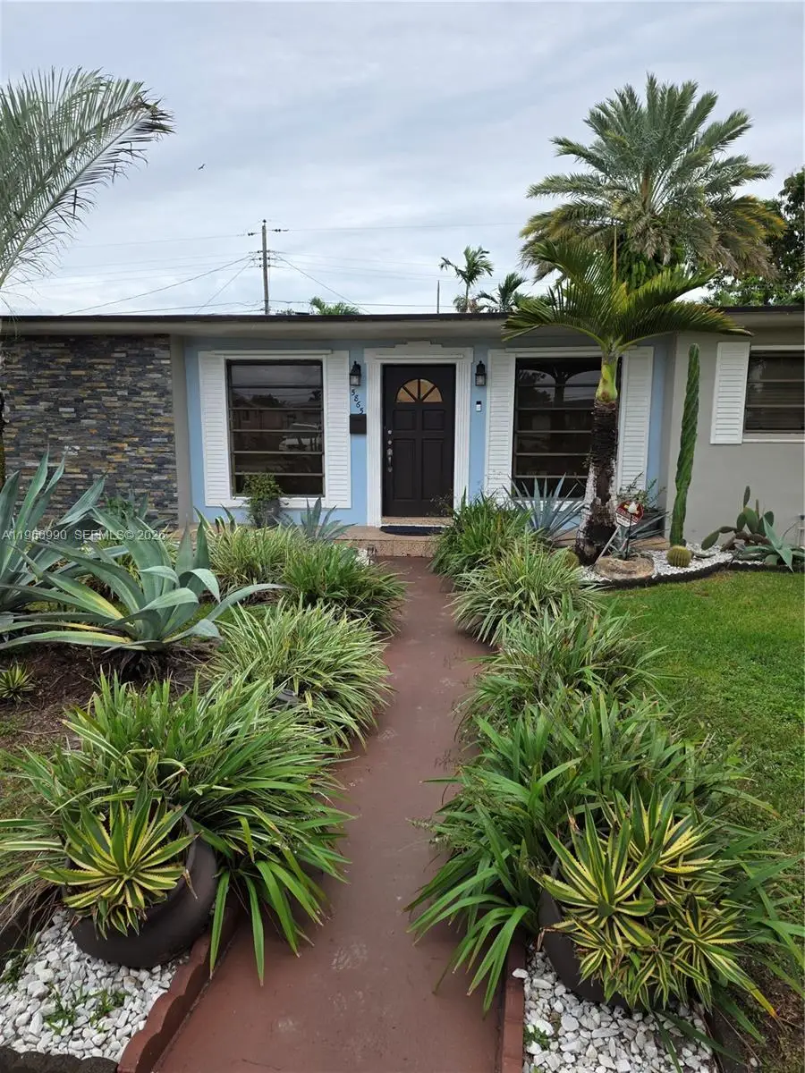 5865 W 13 Avenue, Hialeah, FL 33012 - Image #1