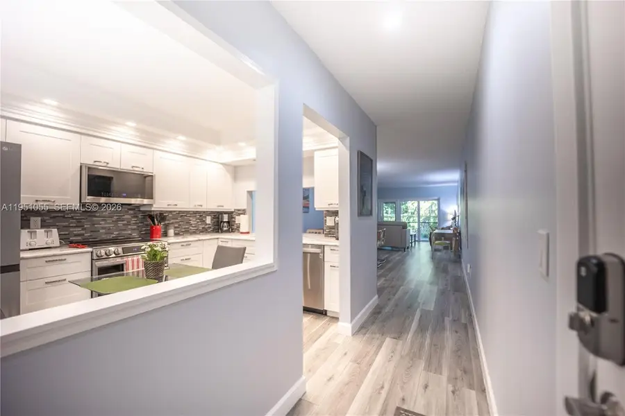 4000 Crystal Lake Dr #114, Deerfield Beach, FL 33064 - Image #2